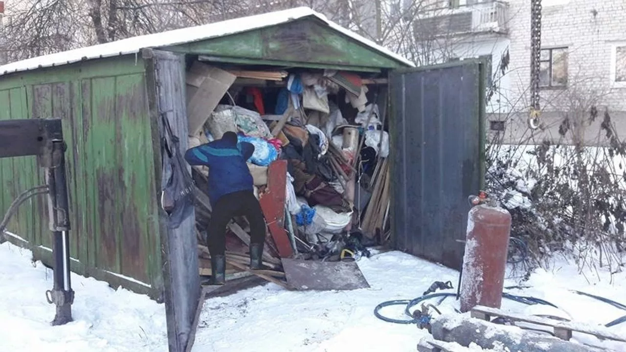 Вывоз мусора из гаража с гарантией чистоты в Мирном в октябре